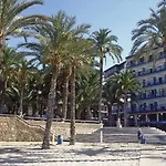 Colon Hotel 3*