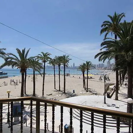Colón 3*